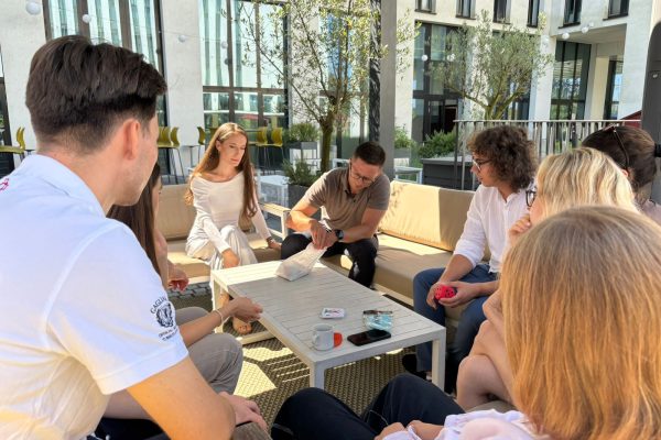 dfdd0fb2-bfc5-4fab-b43d-a79859e9bfd1