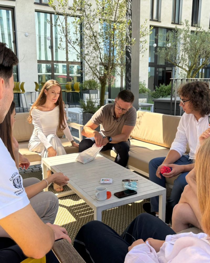 dfdd0fb2-bfc5-4fab-b43d-a79859e9bfd1